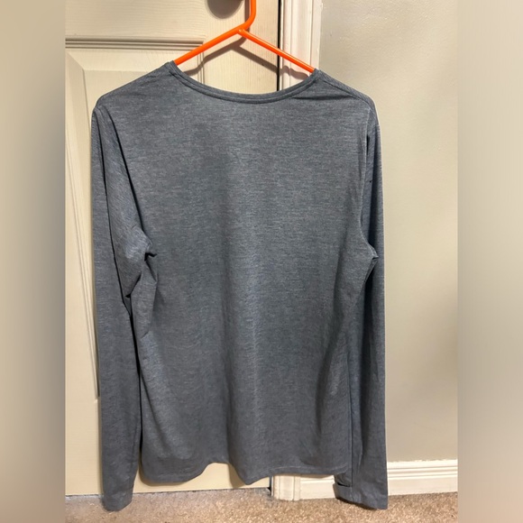 Athletic Works grey women’s XL long sleeve shirt. Dri more tech. Used. - Picture 3 of 6